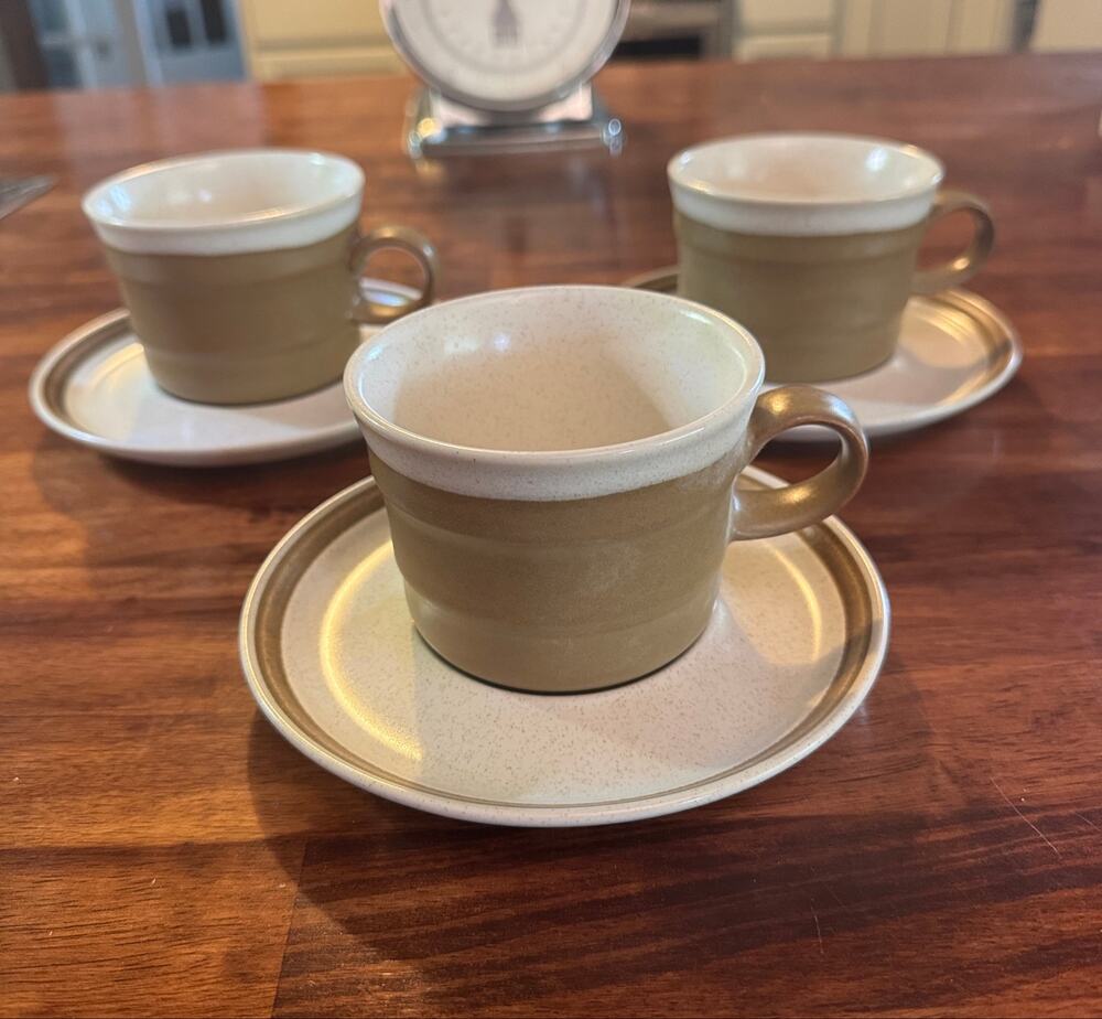 3 Mikasa Country Manor J1000 Stoneware Cups & Saucers